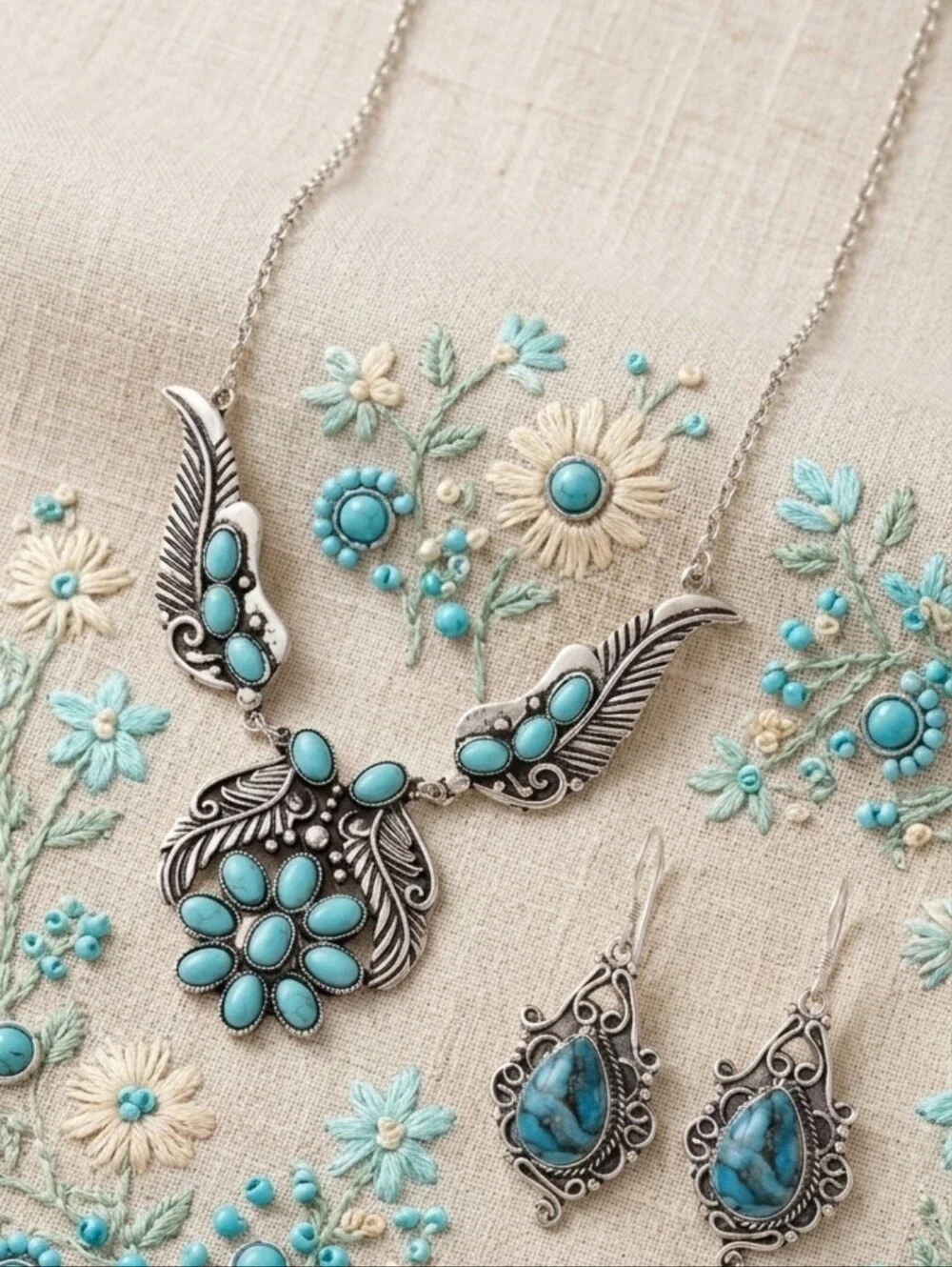 Silverplated Turquoise Necklace & Earrings Set
